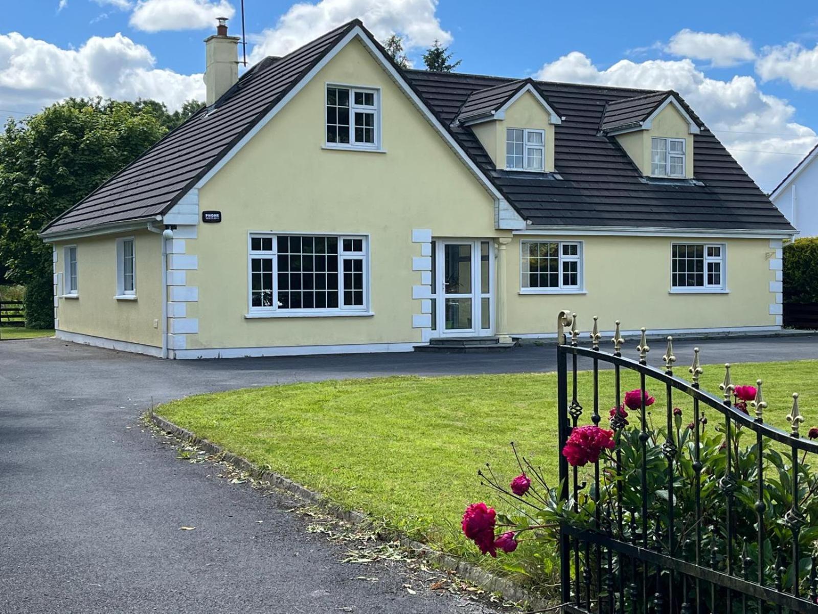 Oughterard Homeshare Killarone Exterior photo